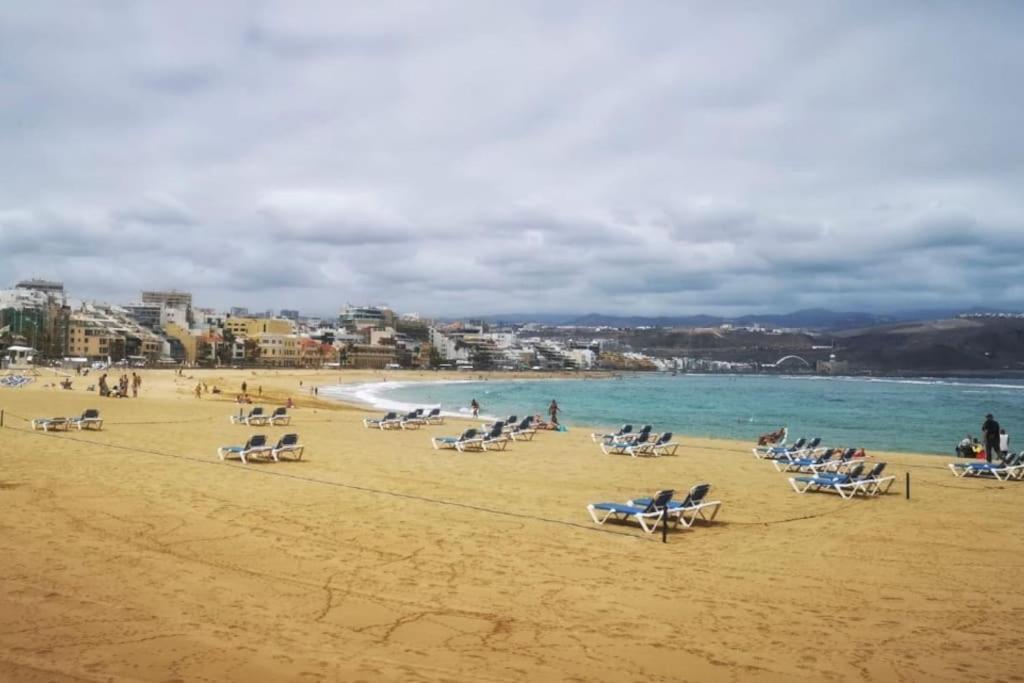 Agua De Abril Las Canteras ¡en Un Minuto En El Mar! Ideal Descansar/teletrabajar
